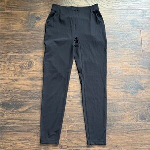 🍋Lululemon on the Fly Pant, Size 4